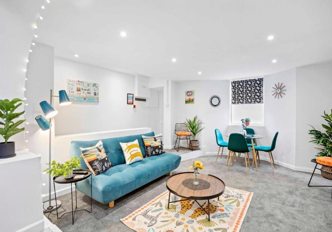 Queens Apartment - By My Getaways - Free Parking For One Car 布赖顿 外观 照片