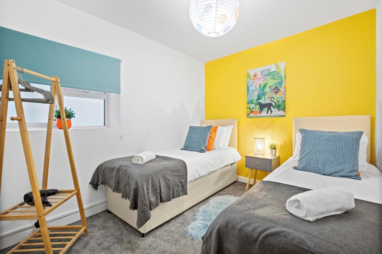 Queens Apartment - By My Getaways - Free Parking For One Car 布赖顿 外观 照片